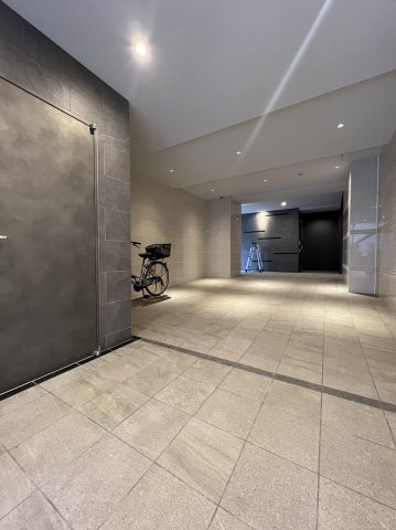 16/26 エントランス