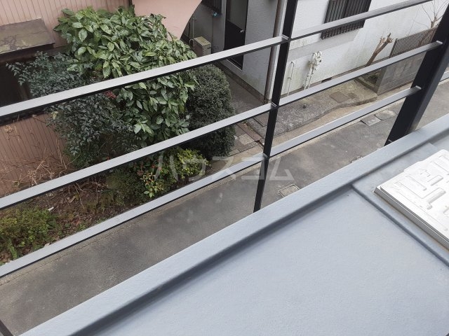 15/28 バルコニー