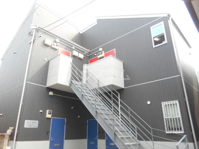 16/25 エントランス