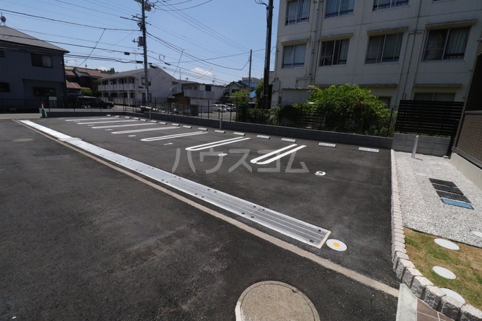 21/25 駐車場