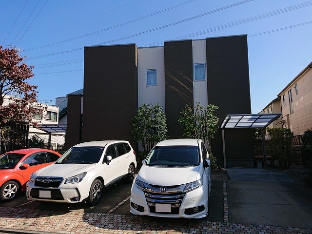 13/20 駐車場