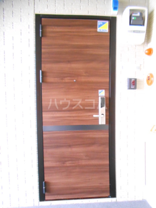 29/30 エントランス