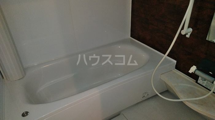 16/30 浴室