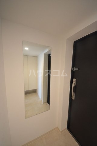 13/30 玄関