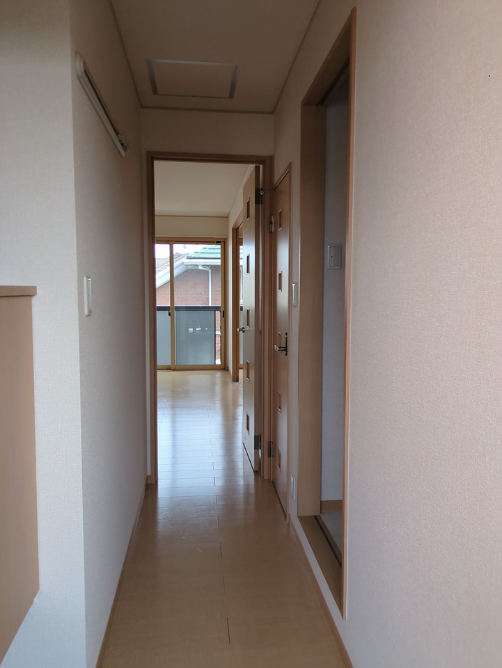 22/26 エントランス