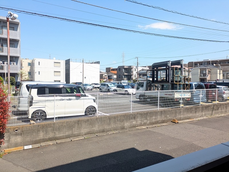 28/30 駐車場