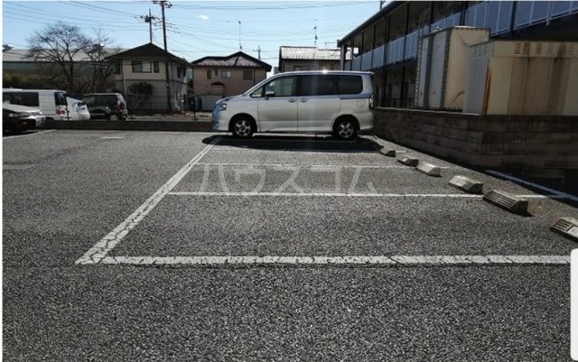 14/14 駐車場