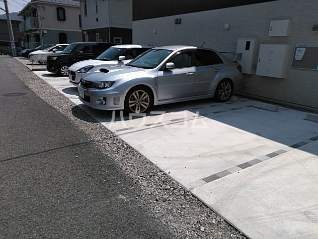 16/23 駐車場