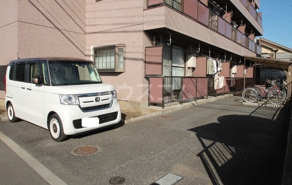 15/16 駐車場