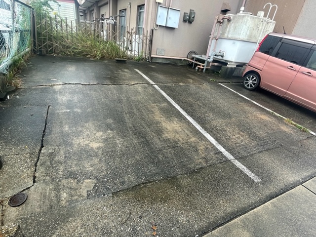 22/30 駐車場