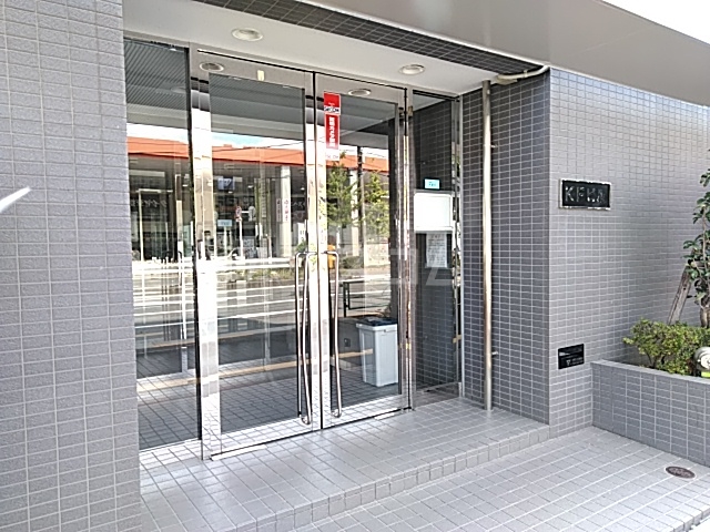 19/25 エントランス