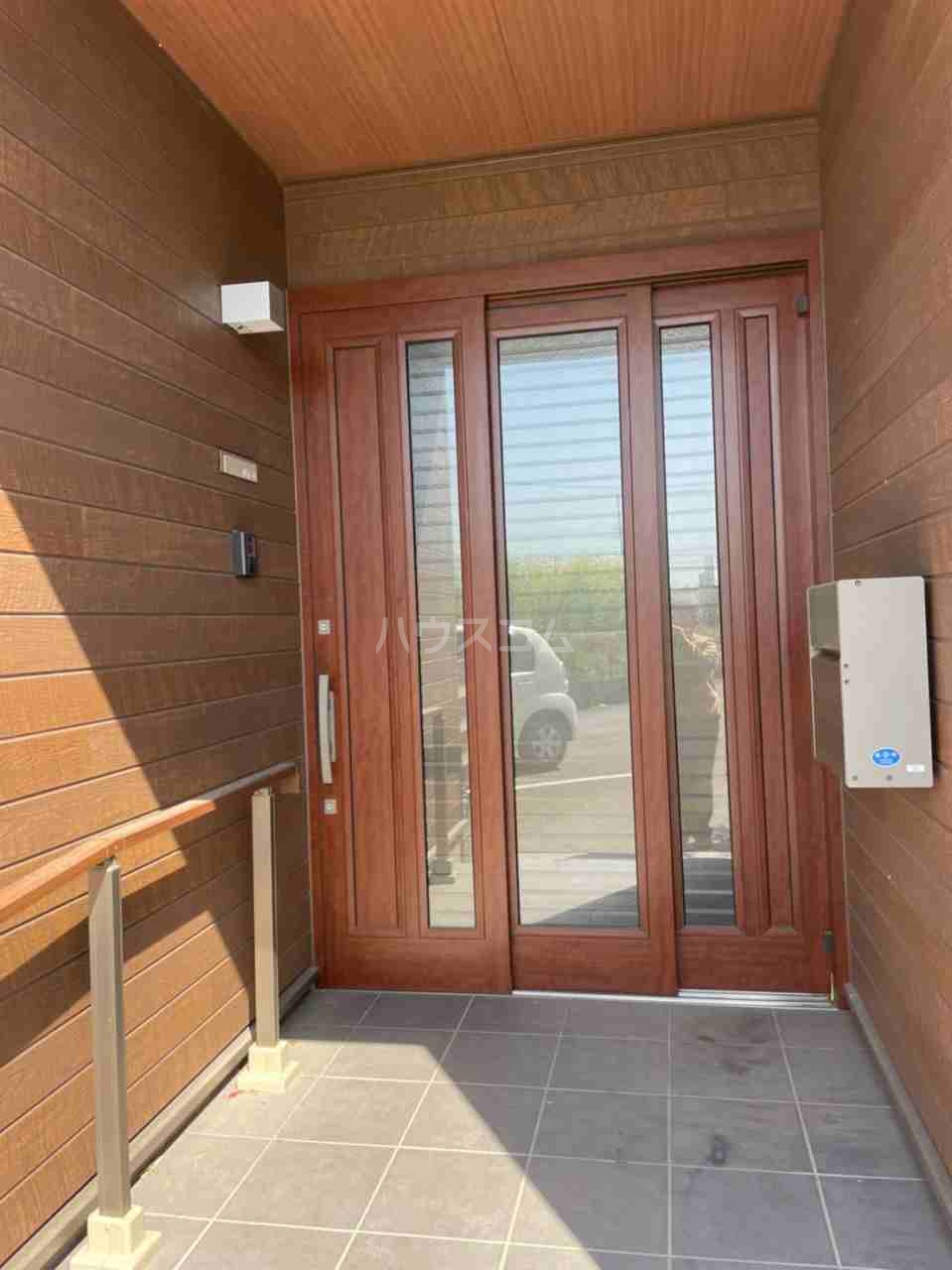 1/2 エントランス