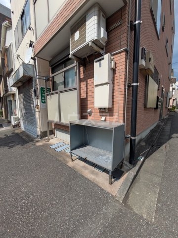 25/30 駐車場