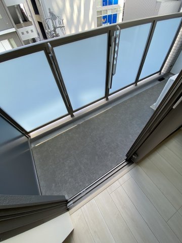 19/30 バルコニー