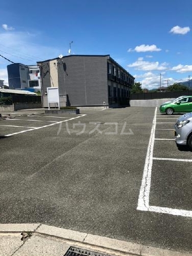 14/21 駐車場