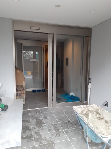 26/30 エントランス