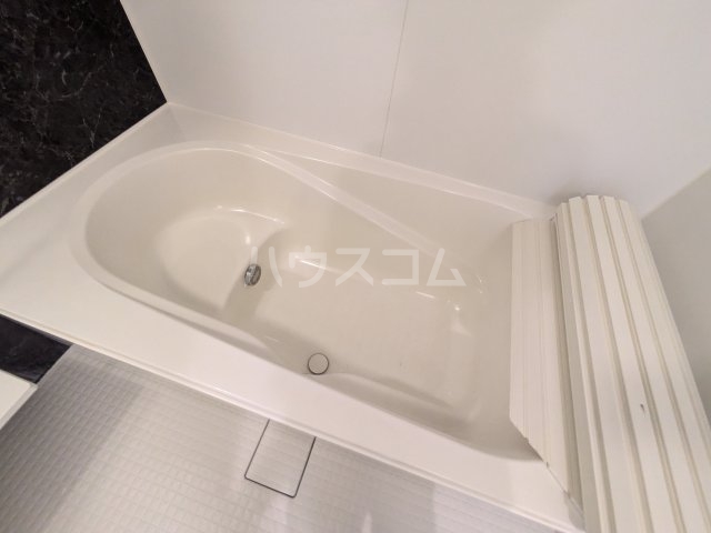 17/30 浴室