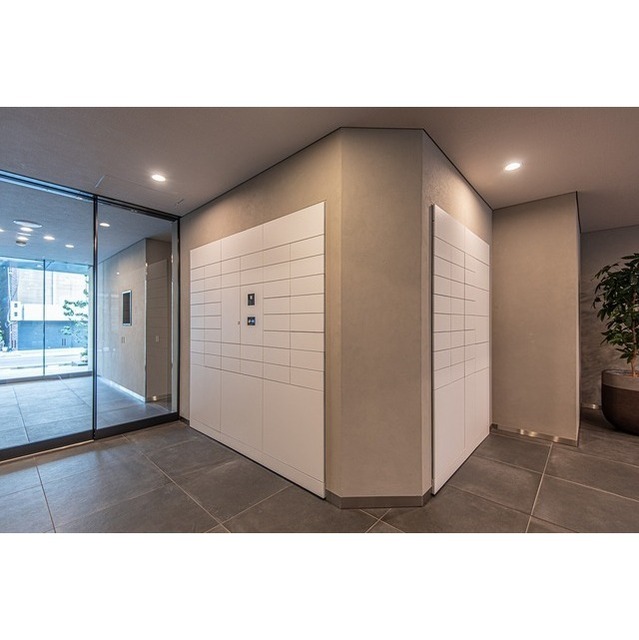 16/18 エントランス