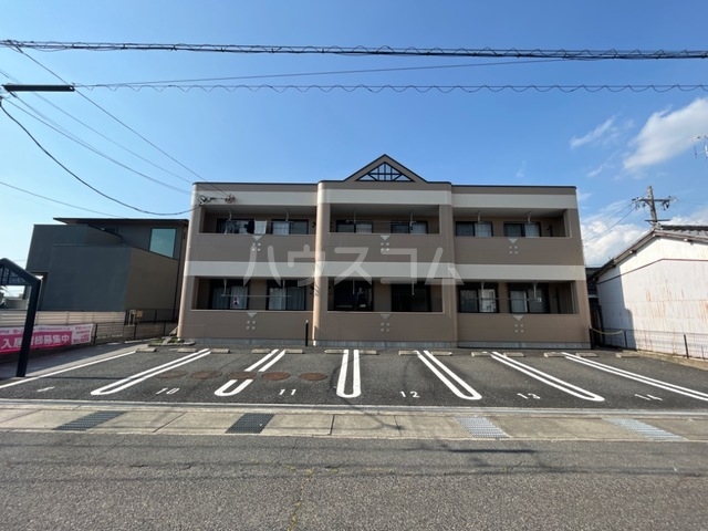 15/22 駐車場