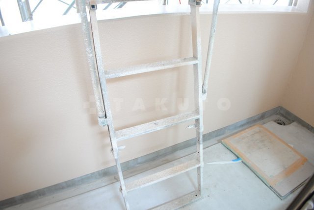 23/30 バルコニー