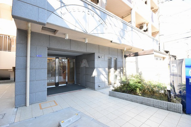 29/30 エントランス