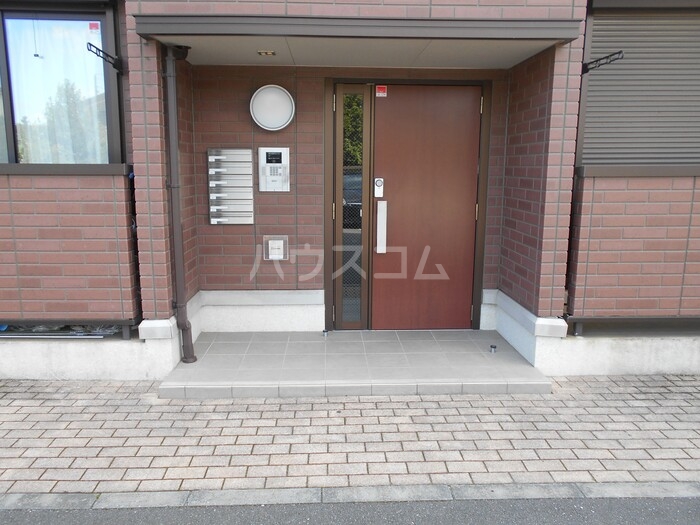 15/26 エントランス