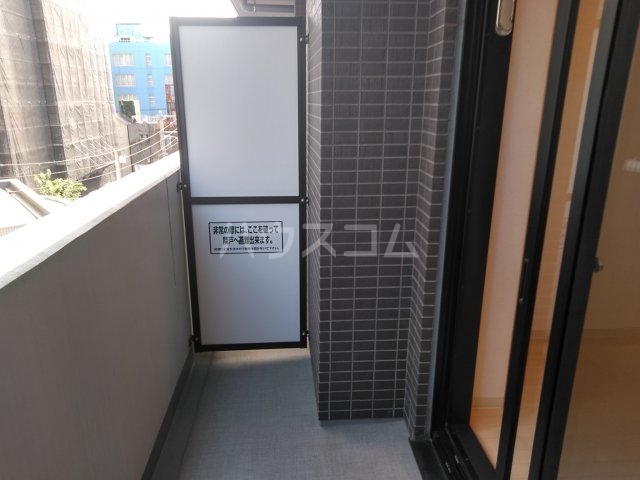 19/30 バルコニー