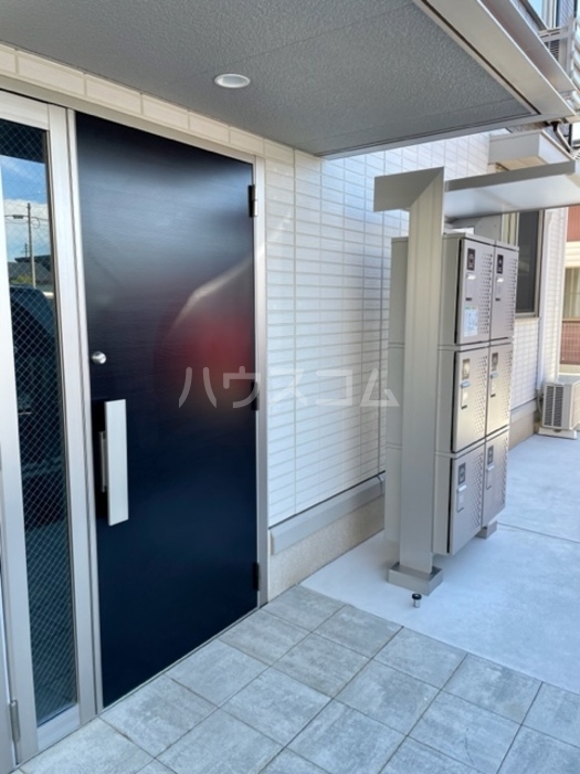 14/25 エントランス