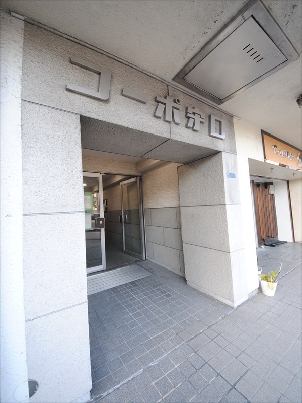 2/10 エントランス