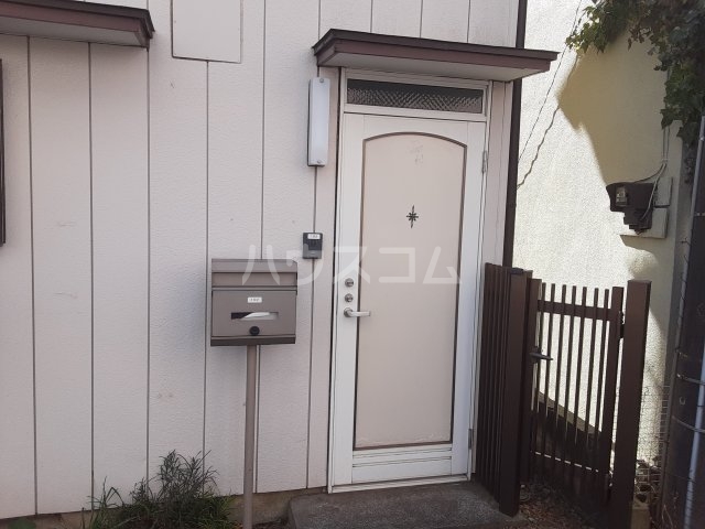 13/20 エントランス