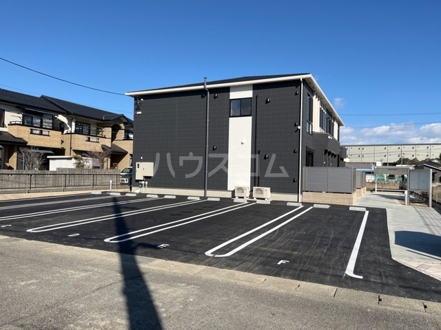 23/30 駐車場