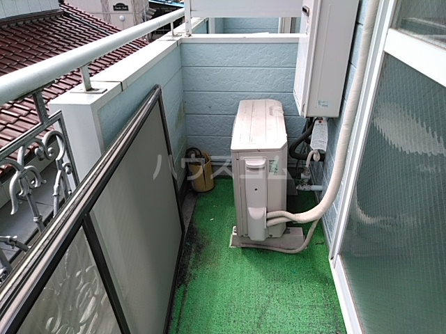 13/19 バルコニー