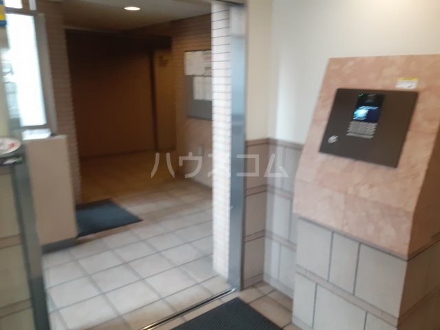 14/30 玄関