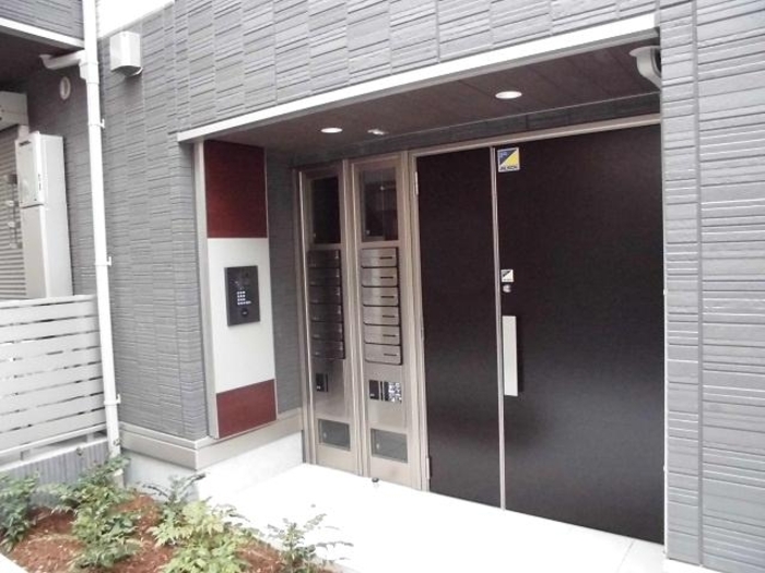 14/25 エントランス