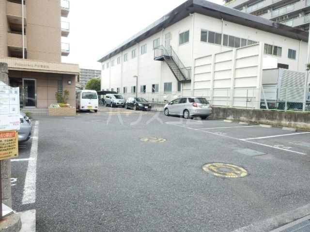 2/8 駐車場