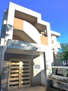 14/18 エントランス