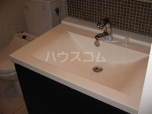 13/30 洗面