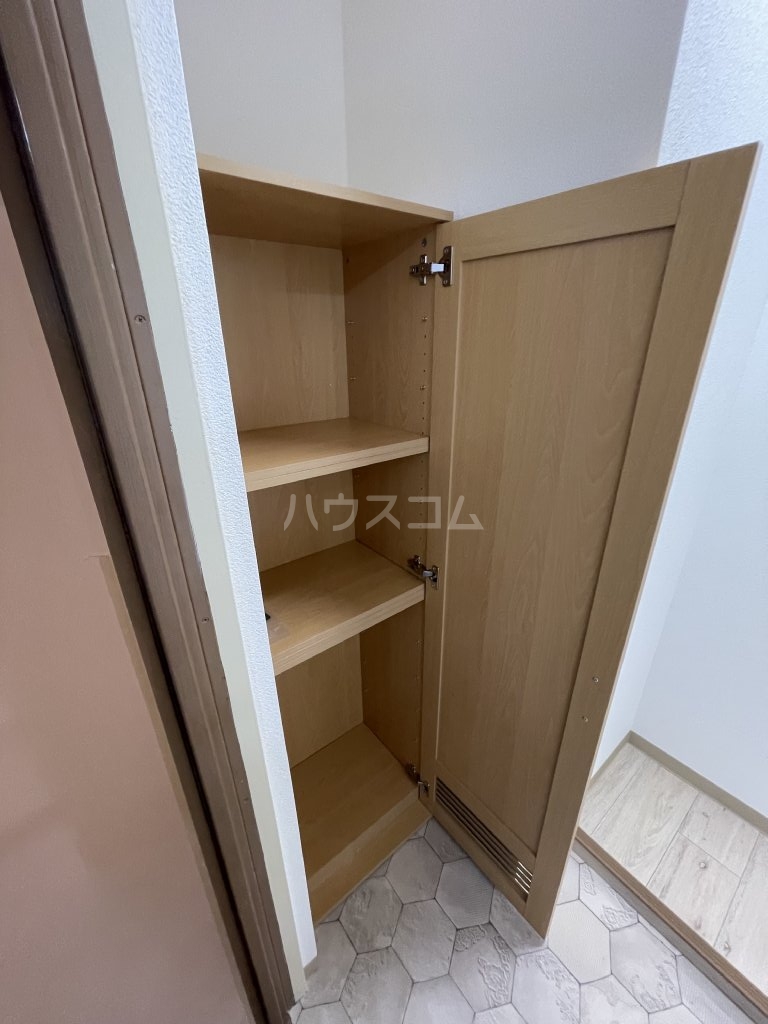 13/30 収納