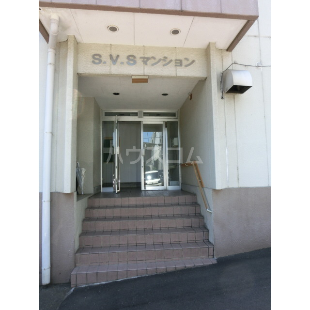 24/30 エントランス