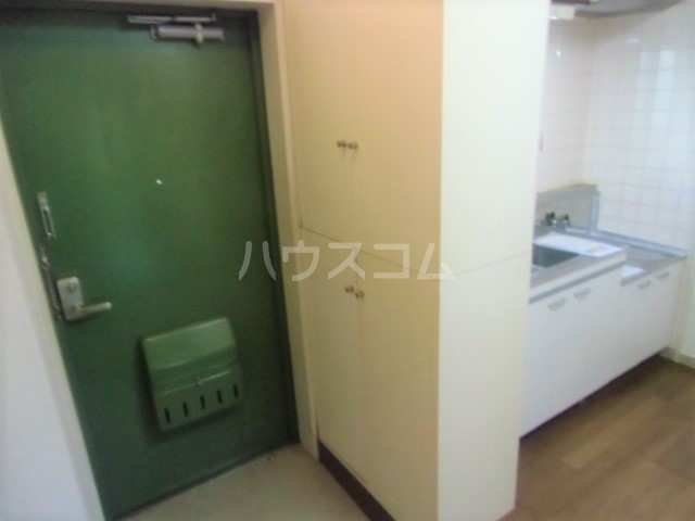13/30 玄関