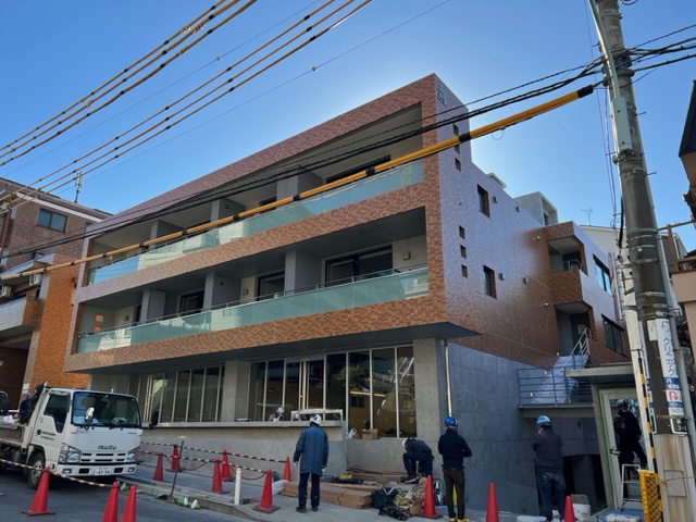 25/30 エントランス