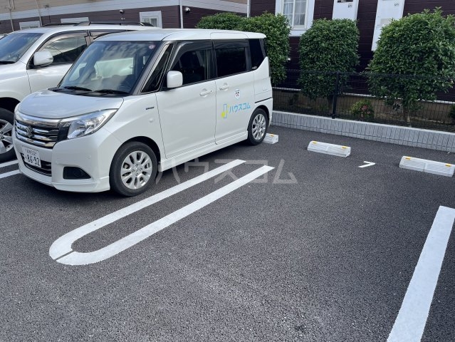 26/30 駐車場