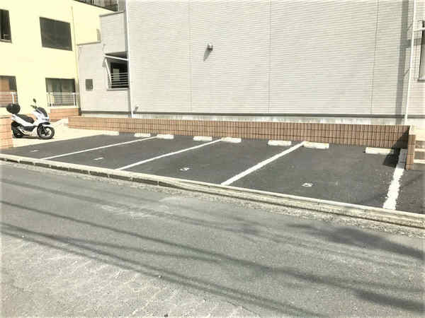 22/24 駐車場