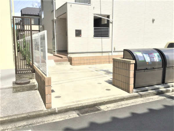 21/24 エントランス