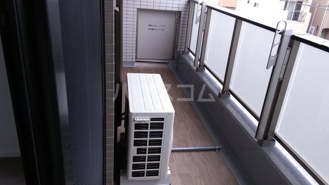 20/30 バルコニー