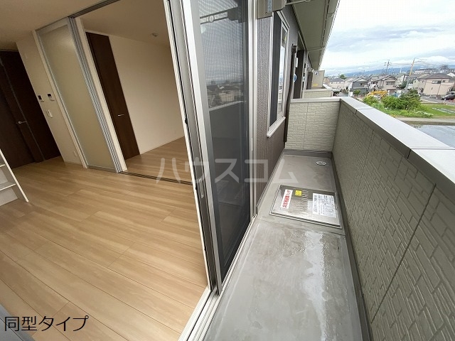 18/30 バルコニー