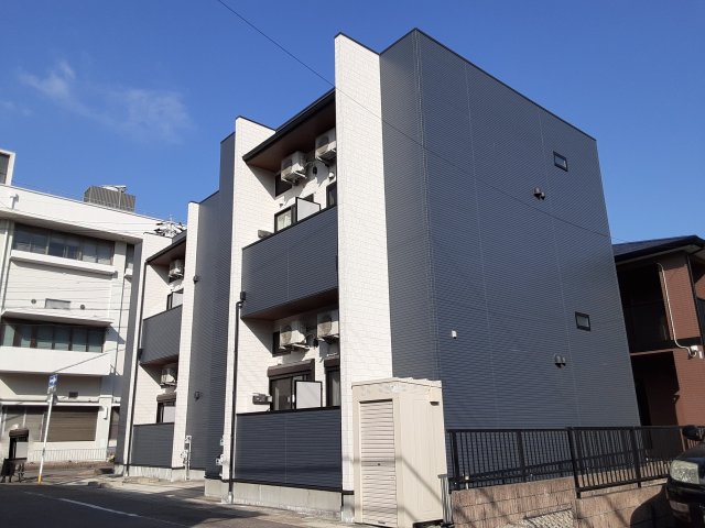 2/30 外観