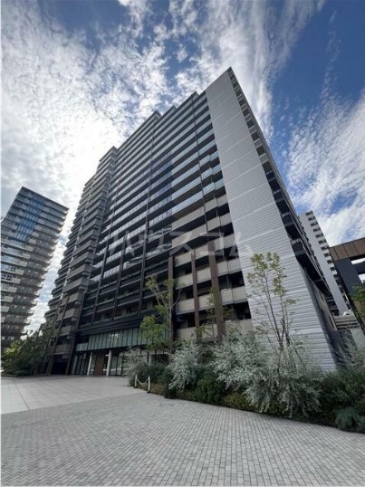 14/22 エントランス