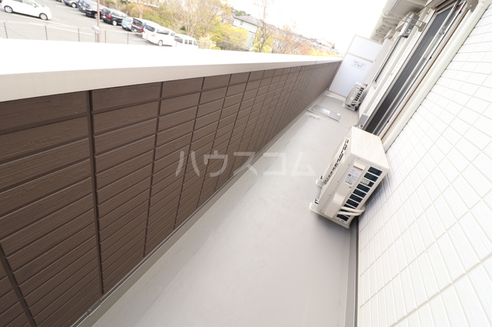 15/23 バルコニー