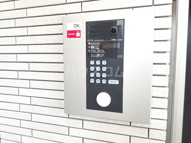 14/21 エントランス